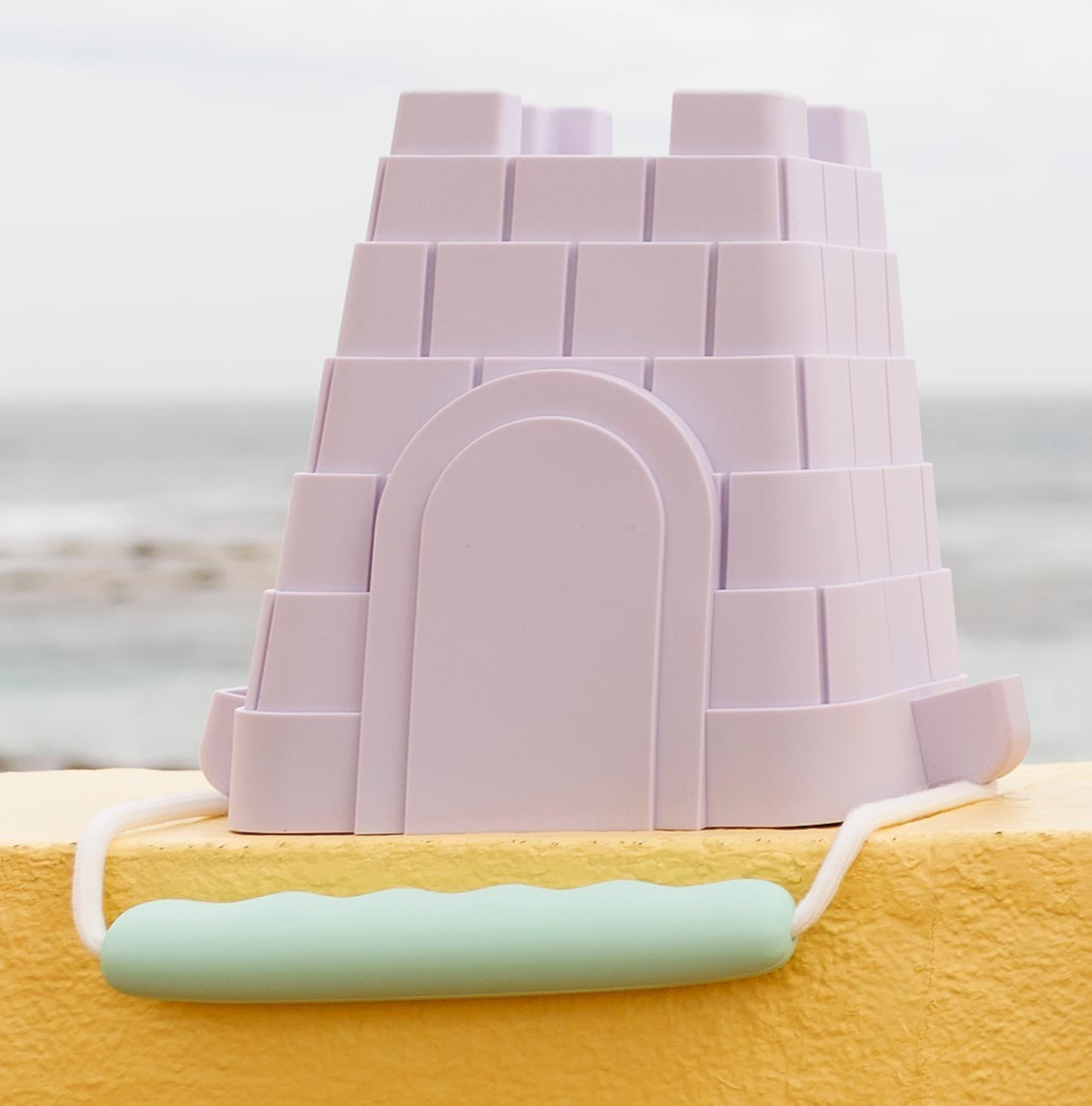 Clovelly Castle Bucket