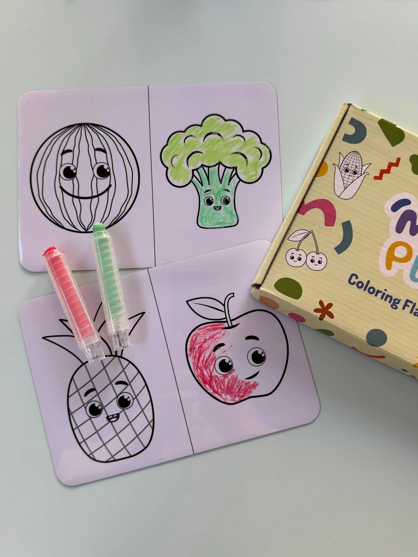 Fruit and Veggie Magnetic Colouring Flash Cards