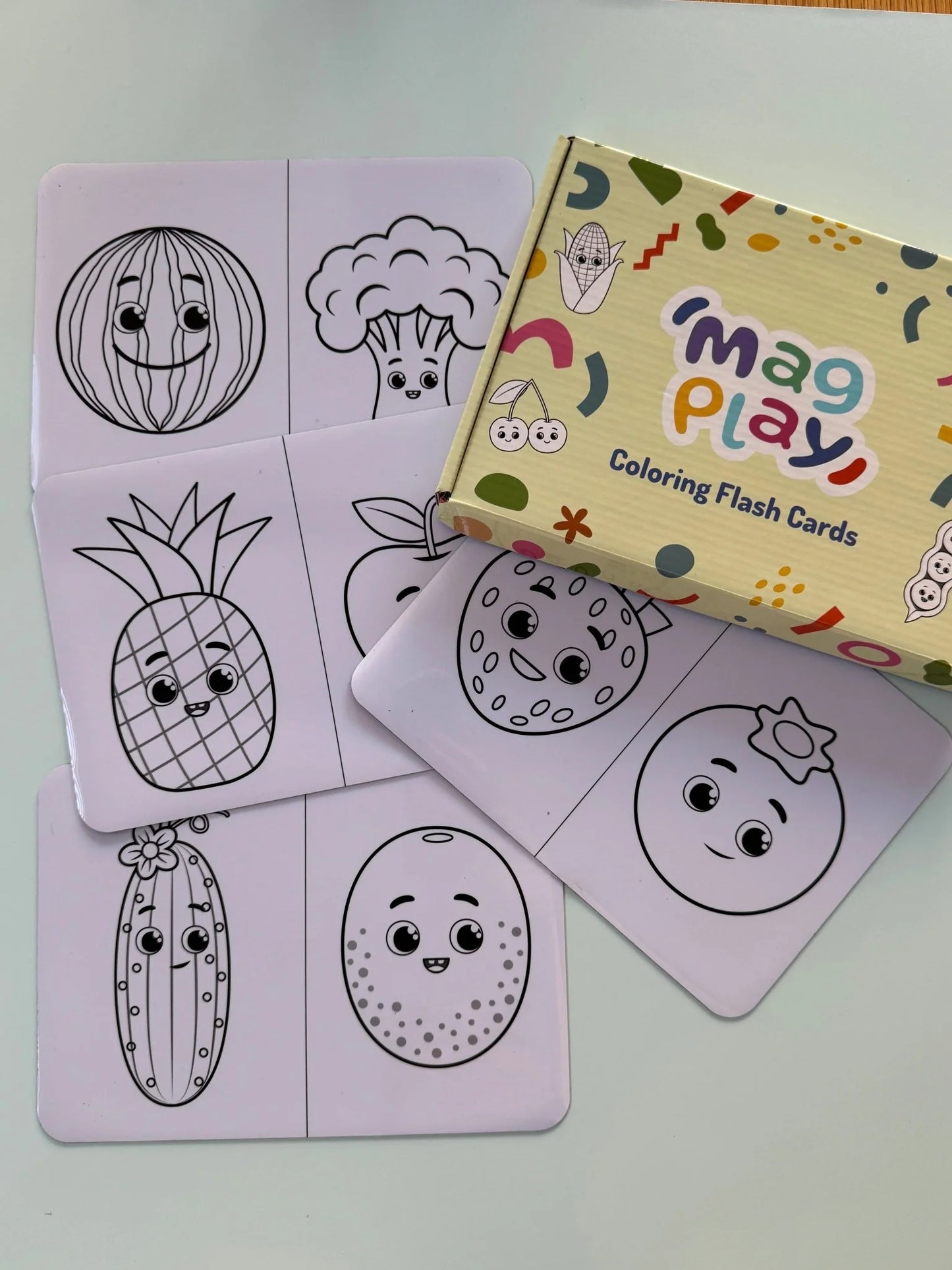 Fruit and Veggie Magnetic Colouring Flash Cards