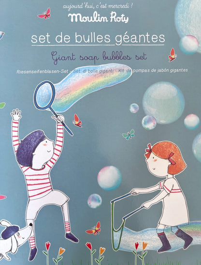 Aujourd'hui C'est Mercredi Giant Soap Bubbles Set